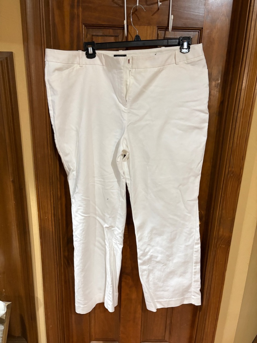 Worthington White Straight-Leg Slacks